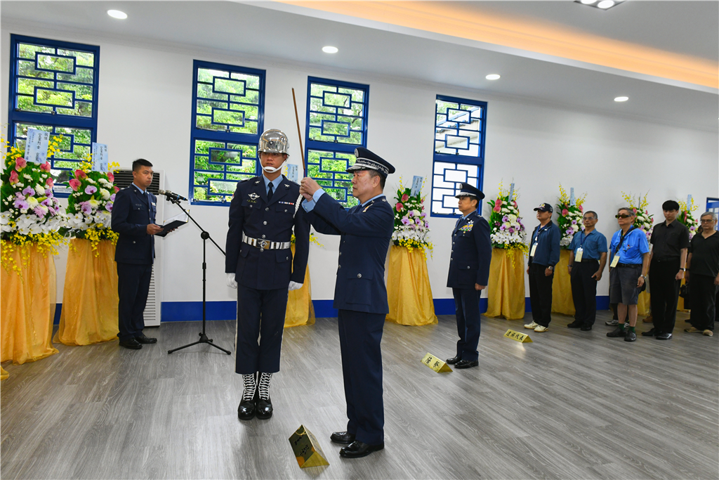 司令主持秋祭典禮　緬懷空軍忠烈英賢