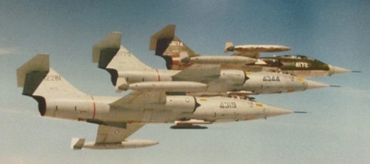 F-104G型戰機迷彩及空優塗裝空中編隊英姿